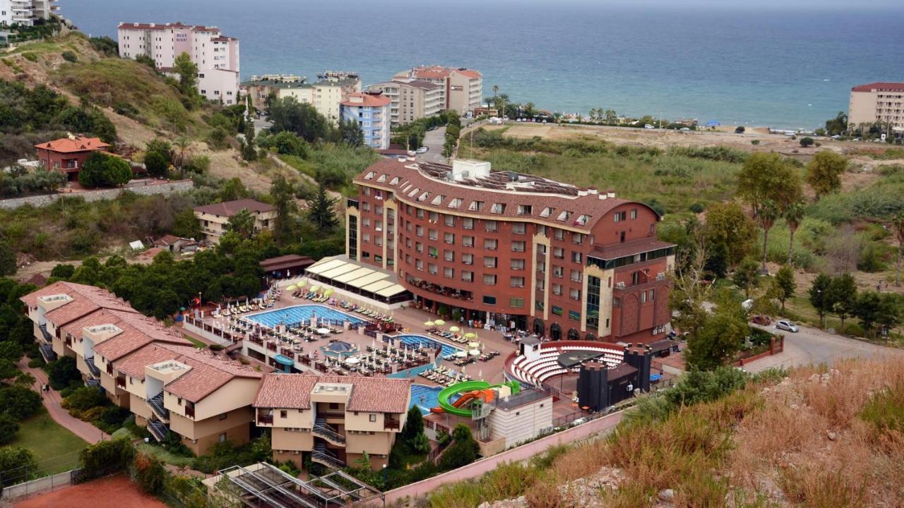 Noxinn Club Hotel Konaklı Extérieur photo